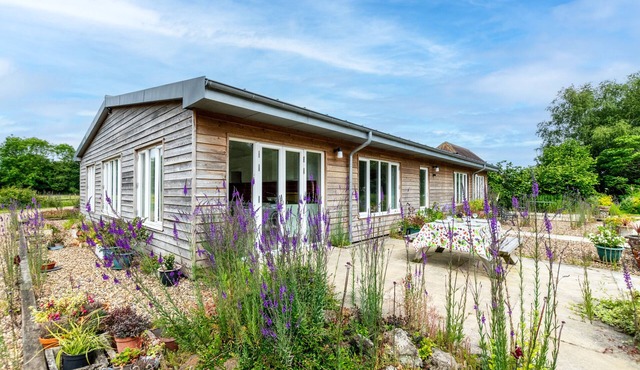 Hazel Barn - Two Bedroom House, Sleeps 4