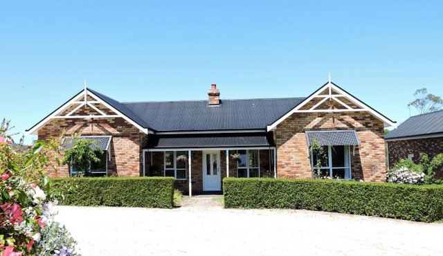 Hazelcreek Cottages