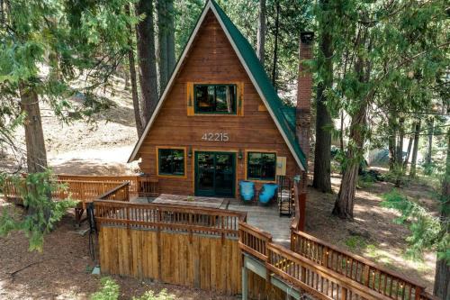 HB Hideaway Boho Treehouse Vibes in the Pines
