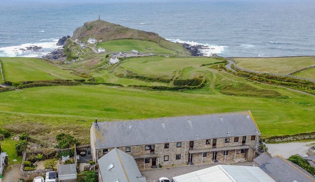 Headland View - One Bedroom House, Sleeps 2