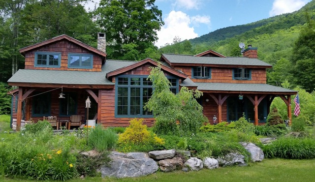 Headwaters-Very secluded, quiet, mountain views, babbling brook, country living.