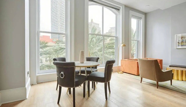 Hearing-Accessible Stay on Canal Street | Walk to French Quarter | The Harlequin