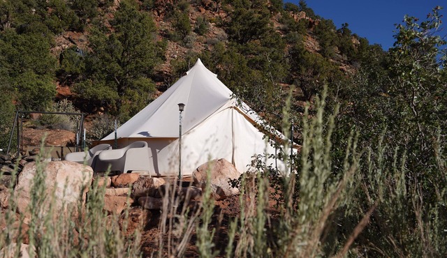 Heated/cooled king size glamping tent at Zion View Camping!