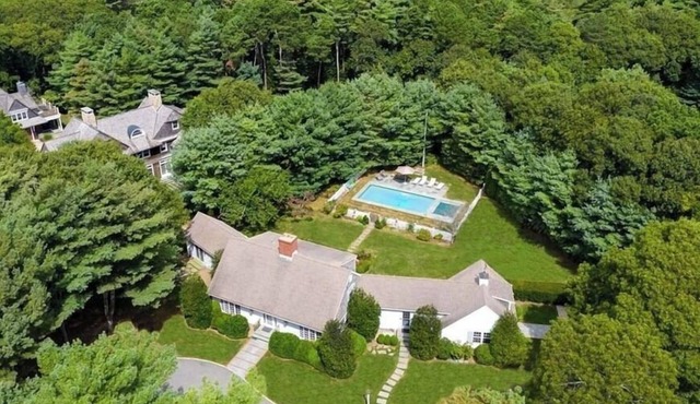 Heated pool, close to beach. RPMS125