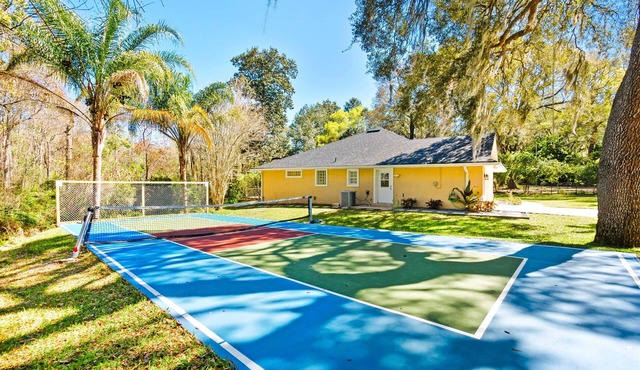 Heated Pool Oasis | Private Acre | Pickleball