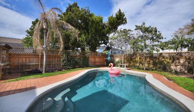 Heated Pool Pet friendly Home
