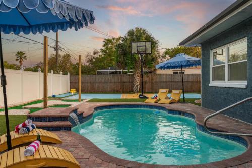 Heated Pool Villa Clearwater Beach