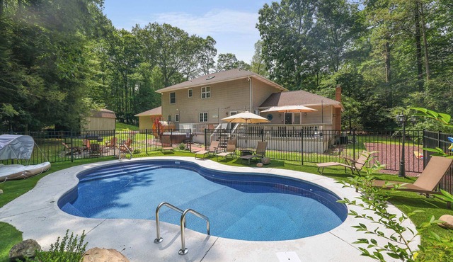 Heated Private Pool Hot Tub Game Room Sauna