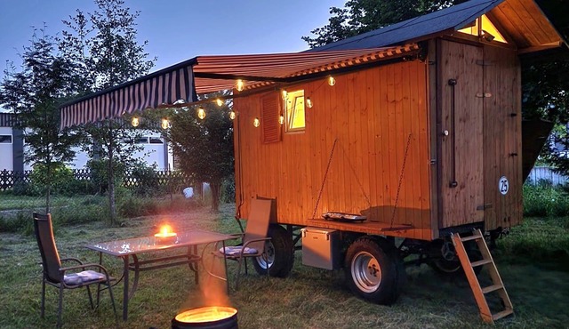 Heated shepherd's cart/construction trailer