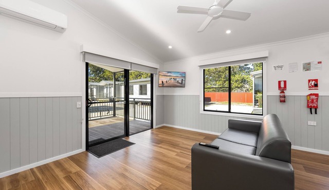 Heatherbrae Holiday Village