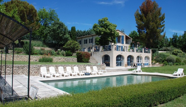 Heavenly Luberon house,5-7 bedrms, 5-6 bathrms, tennis, pool, stunning views