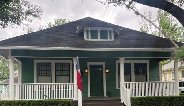 Heights VRBO since 2016. Five stars. New GREEN exterior paint color April 2026
