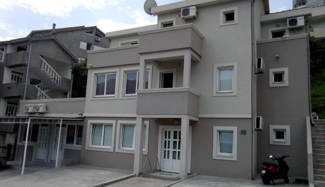 Helena Holiday Home