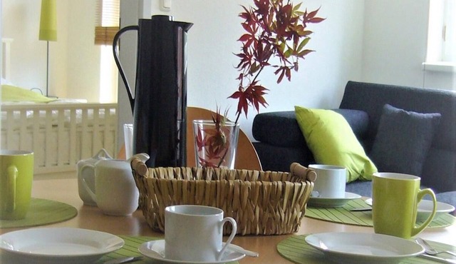 Helle Wohnung mit 2 Schlafzimmern, Terrasse und Südbalkon