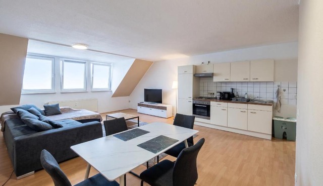 Helles Dachgeschoss Apartment im Herzen von Hameln Altstadt, Bahnhof und Weser zu Fuß erreichbar