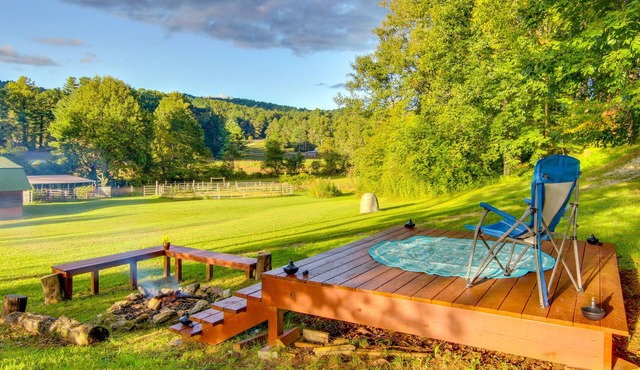 Hendersonville Cabin Near Hiking & Waterfalls!