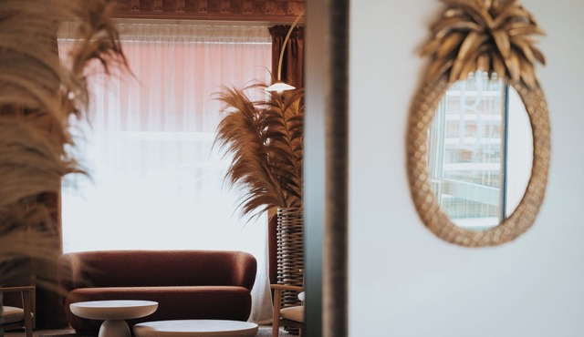 Henry II Hotel