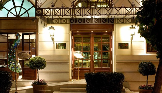 Hera Hotel