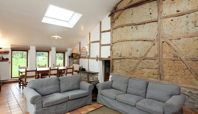 Heritage Holiday Home in Roumont