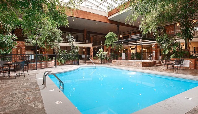Heritage Inn