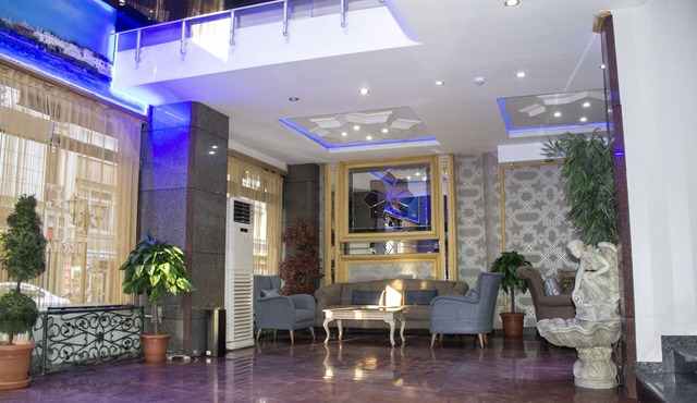 Hermanos Hotel