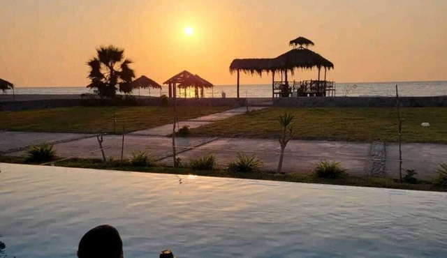 Hermosa Casa Frente AL MAR CON Piscina Privada