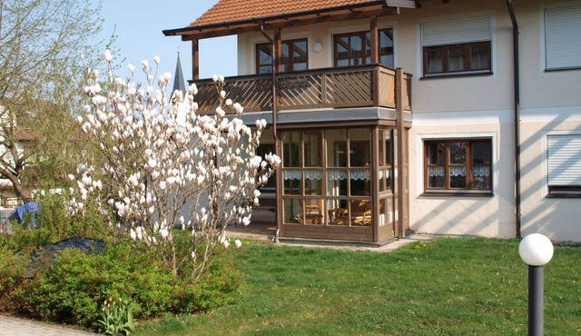Herrliche Ferienwohnung mit Grill und Garten by Interhome
