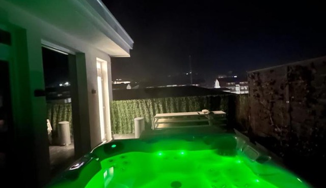 HexHouse Luxury