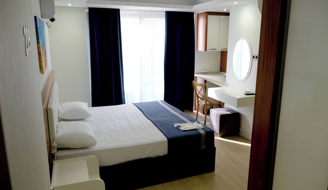 Hey Lara Hotel