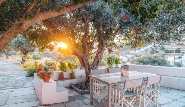 #HH05 Sunset house in Apollonia