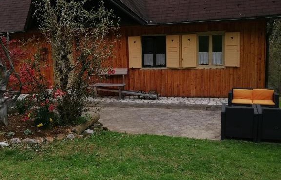 Hiša pod Rogatcem