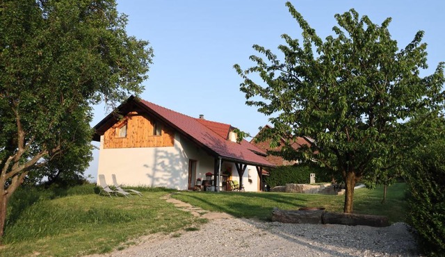 Hiška pod Klumpo