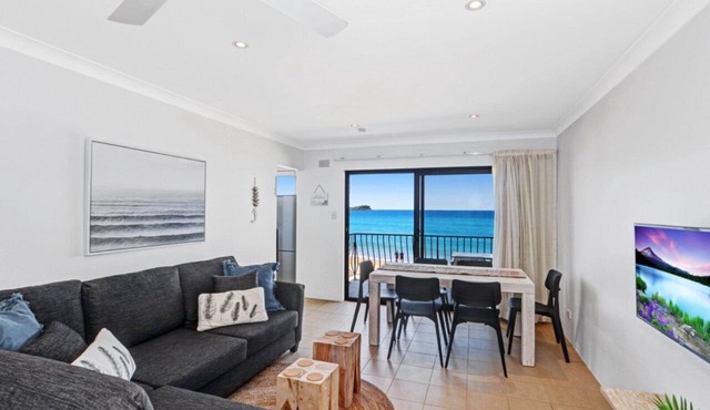 Hi Surf 9 - Absolute Beachfront