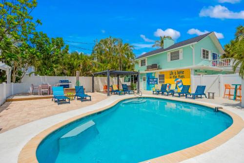 Hibiscus Villa 3 Mins to Beach Pool BBQ
