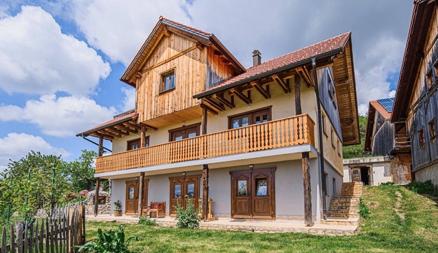 Hidden Authentic Haven Apartments - One Bedroom Apartment with Terrace