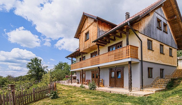 Hidden Authentic Haven Apartments - Two Bedroom Apartment with Balcony