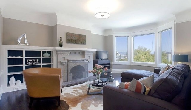 Hidden Gem. Historical Neighborhood. Modern Amenities. Views!