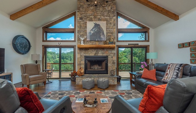 Hidden River Ridge | River Access + Mountain Views