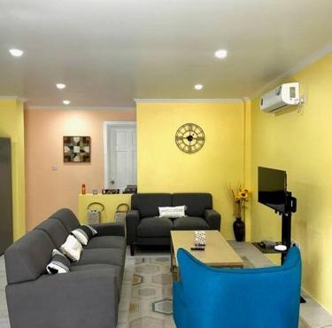 Hidden Zen 108 with rental vehicle access
