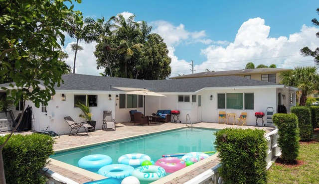Hideaway Studio · Pool · Backyard · Las Olas · Hard Rock · MAJOR INTERNATIONAL SPORTING EVENT 2026 · Sleeps 3