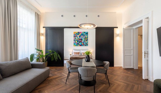 High-End 2BR Apt. with A/C & Parking by EasyBNB Premium