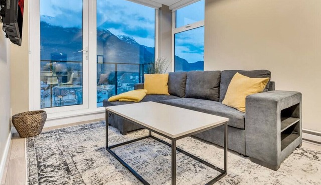 High-End Squamish Penthouse With Mountain Views