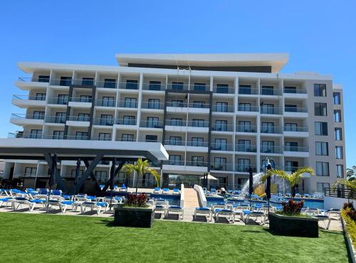 High Garden Grand Hotel