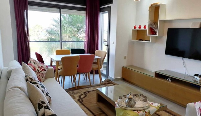 High standing apartment on the seafront