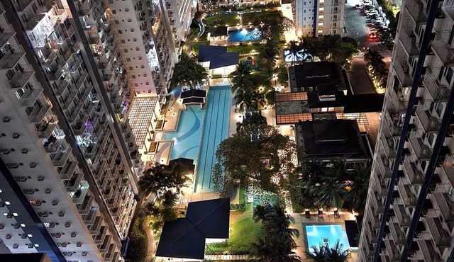 High-Tech Studio at Grass Residences -2 persons only, Quezon City