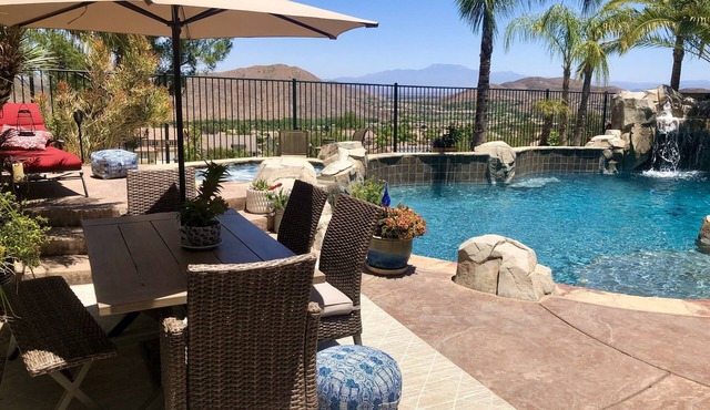 Highest Quality Beds, Pool, View & Amenities Here