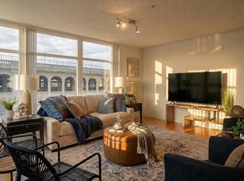 Highrise Riverview Flats Balcony Parking