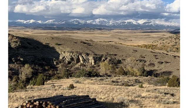 Hike, Fish, Explore! Minutes away from the Yellowstone River.