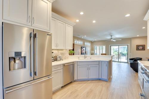 Hike & Golf! Extended Surprise Stay w/Pool Access