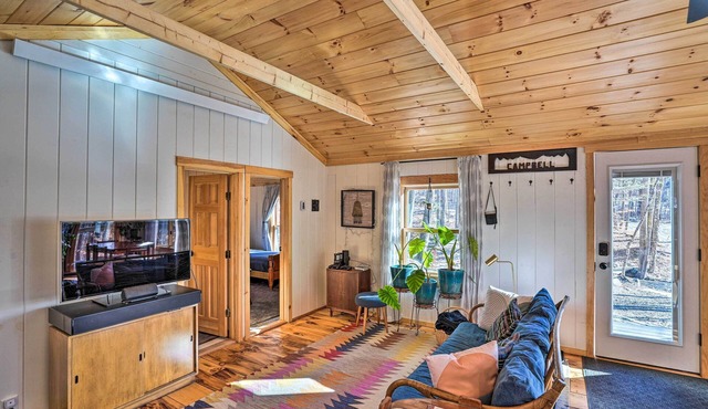 Hiking Trails On-Site: Cozy Falls Brook Cabin